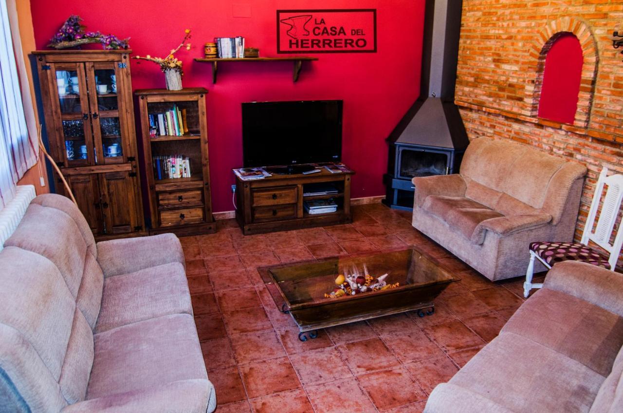 La Casa Del Herrero El Poyo المظهر الخارجي الصورة